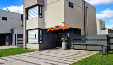 Inmovisión Gestión Inmobiliaria VENDE  Casa en Hermoso Condominio Belo Horizonte